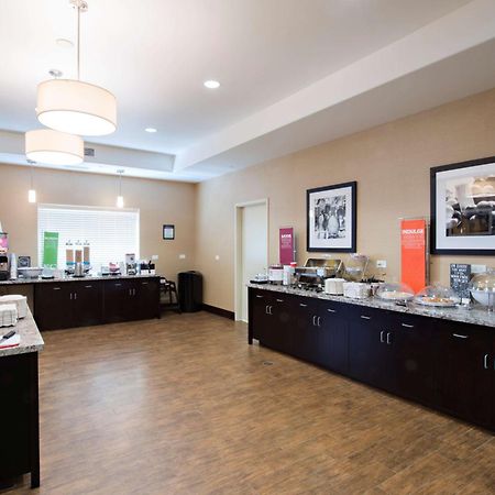 Hampton Inn Saskatoon South Exterior foto