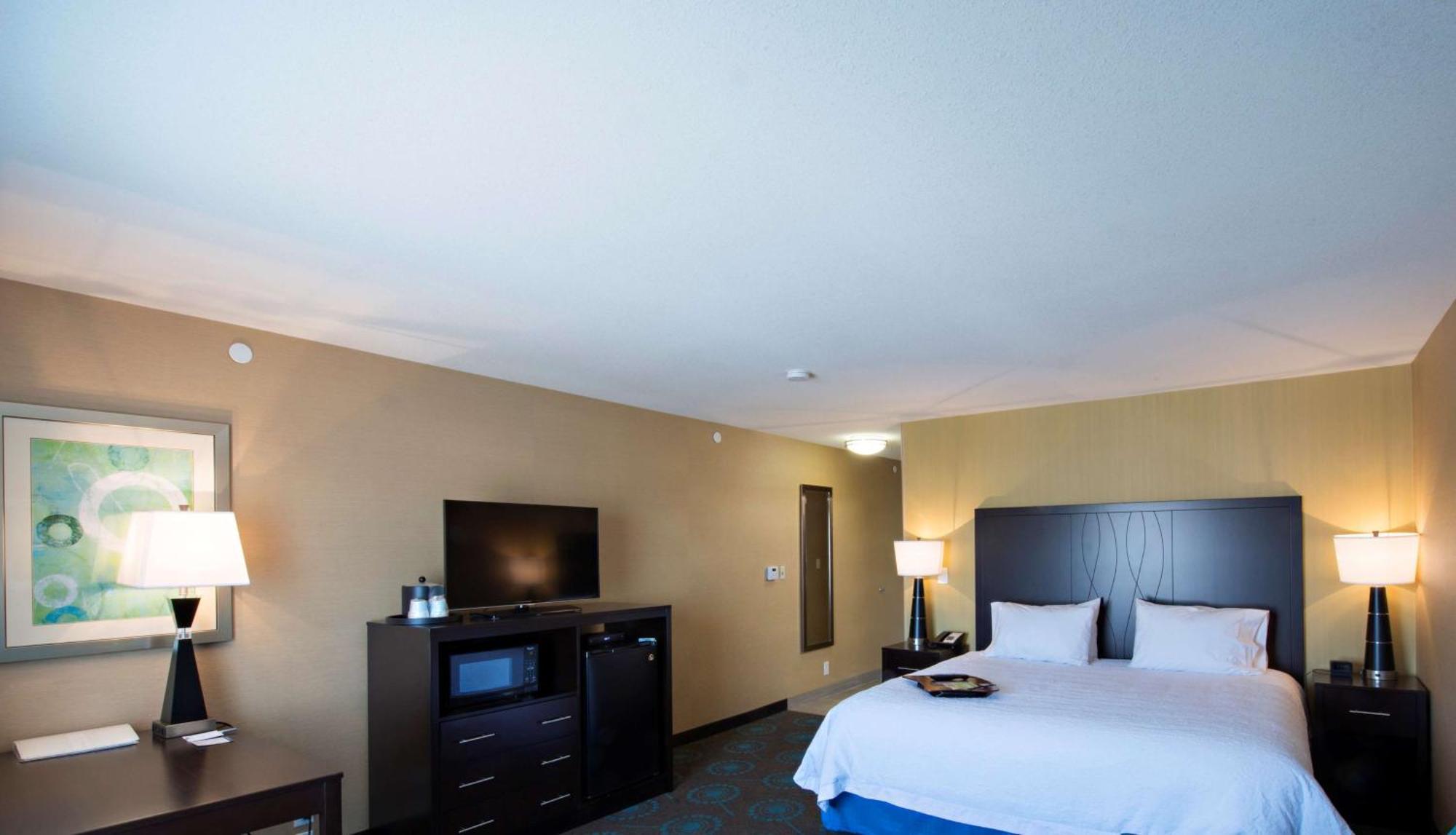 Hampton Inn Saskatoon South Exterior foto