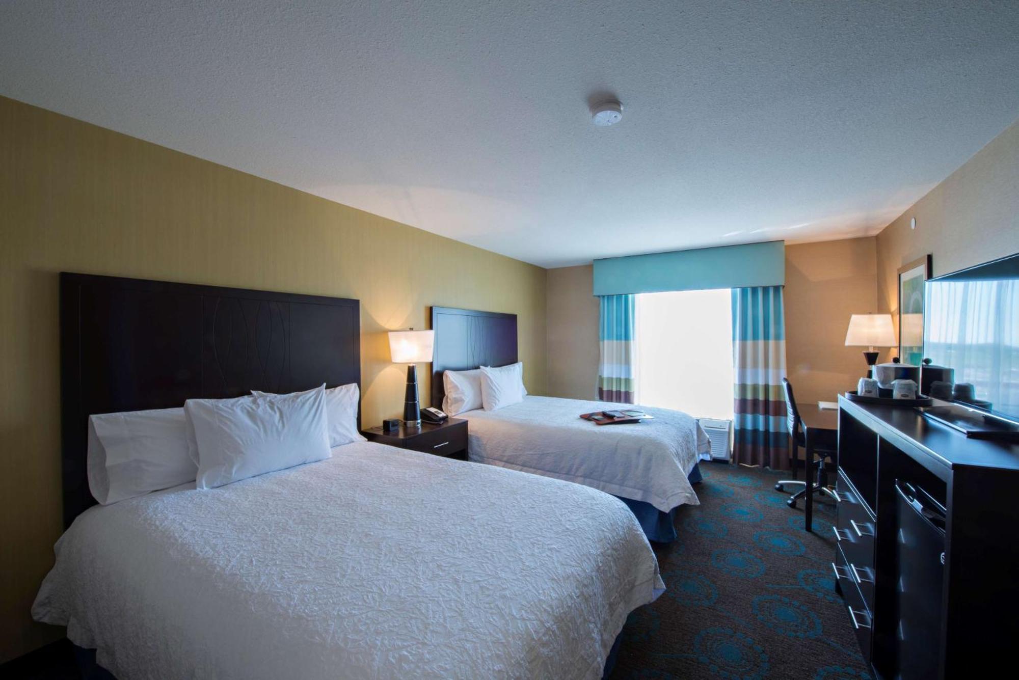 Hampton Inn Saskatoon South Exterior foto